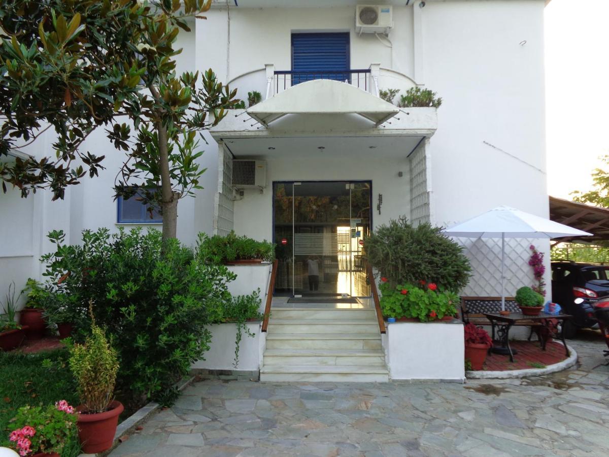 Hotel Porto Kairis Oreoi Esterno foto