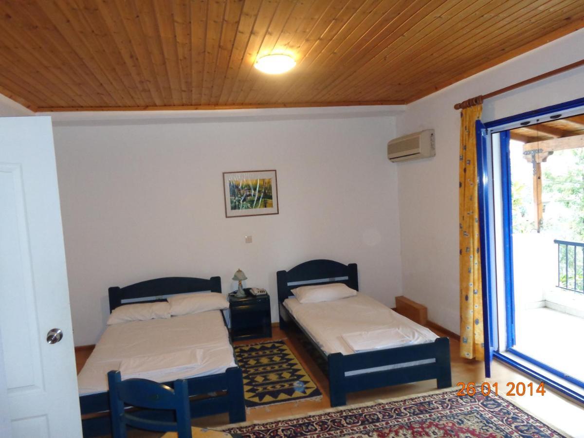 Hotel Porto Kairis Oreoi Esterno foto