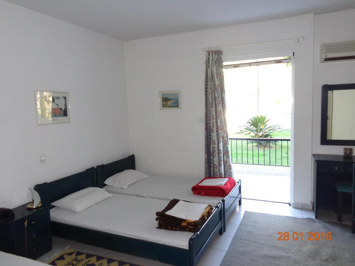 Hotel Porto Kairis Oreoi Esterno foto